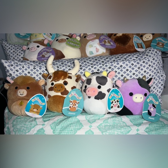 Squishmallows Cow bundle of 19 different squaihmallow cows - Picture 4 of 8